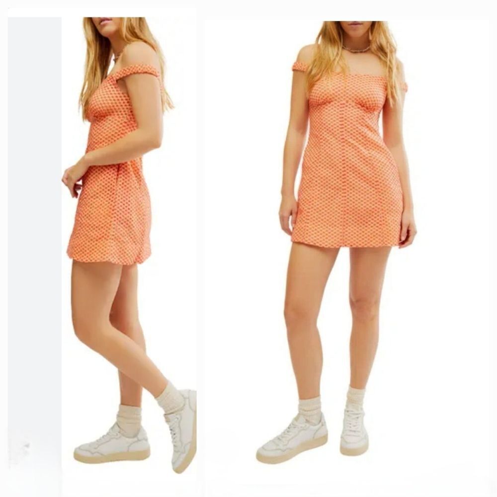 NEW Free People Y2K Berry Kiss Off-Shoulder Eyelet 90s Inspo Babydoll Mini Dress